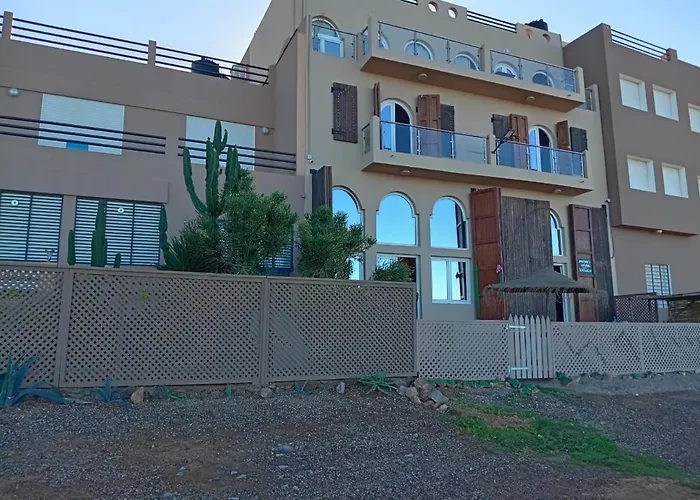 Dar Diafa Samira Surf